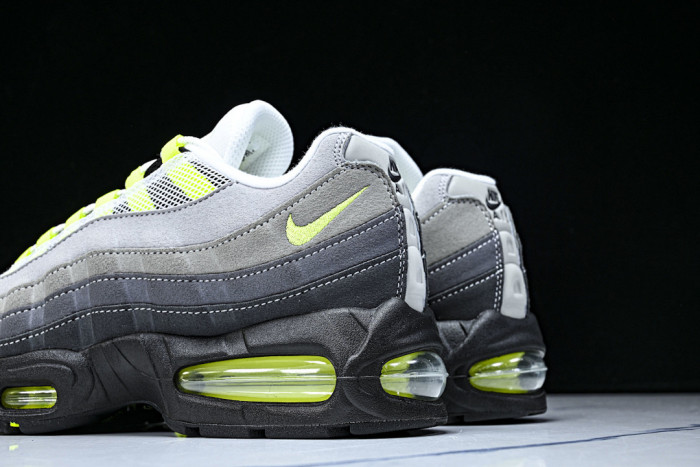 Nike Air Max 95 OG Big Bubble Neon HM4740-001