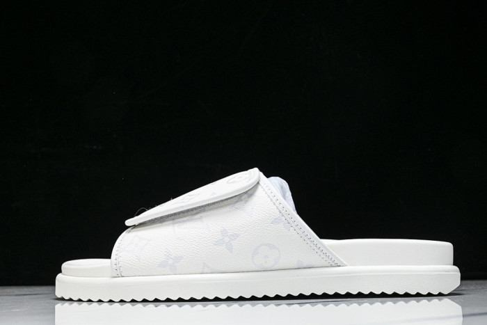 1*V SLIPPERS 11V0107-092