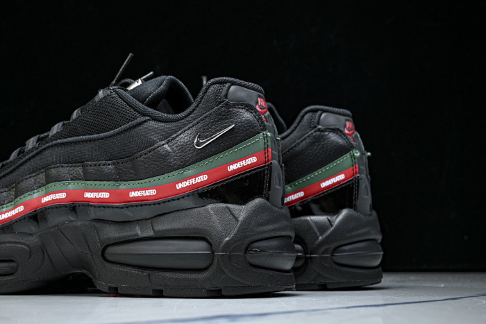 Nike Air Max 95 SP Undefeated Black IB4453-001