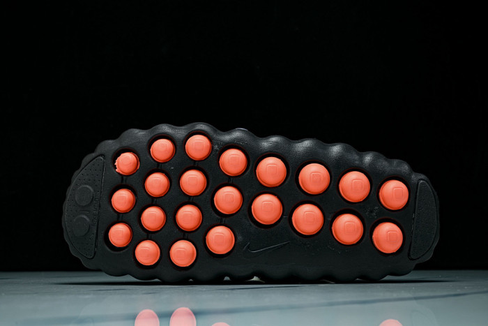 Nike Mind 001 