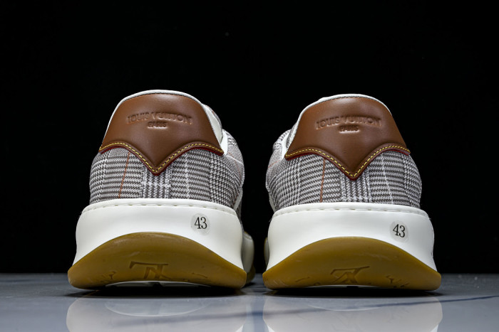 1V SHOES 1VS49