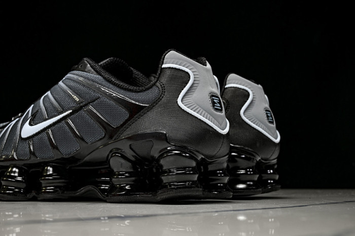 Nike Shox TL 