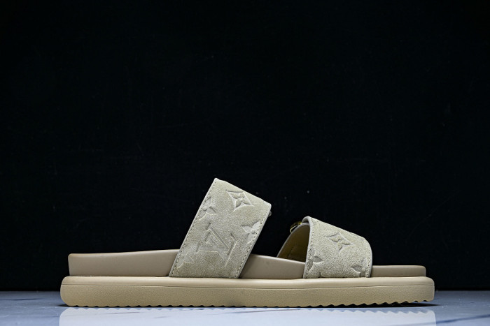 1*V SLIPPERS 11V0107-122