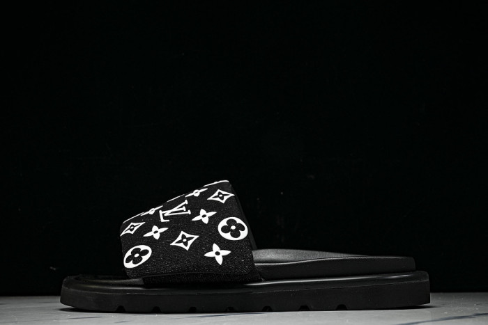 1*V SLIPPERS 11V0107-125