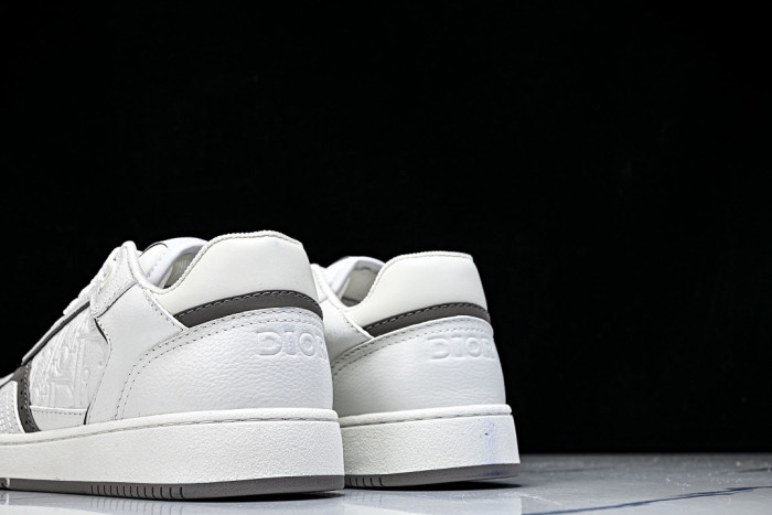 D10R B27 SNEAKERS BNOP235-111