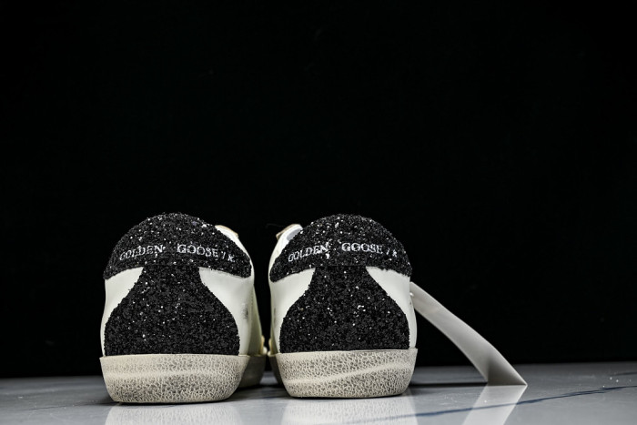 G01den G003e SNEAKERS GGS00051