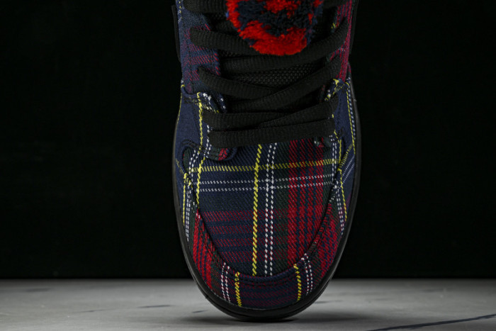 Nike SB Dunk Low Nardwuar II1493-600