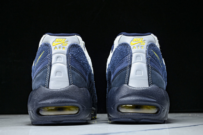Nike Air Max 95 SB Eric Koston Obsidian Speed Yellow HQ8492-400