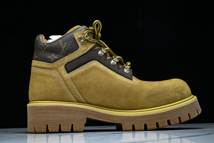 1V BOOTS 1VB07