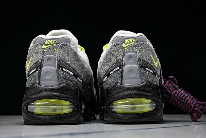 UNDEFEATED x Nike Air Max 95 