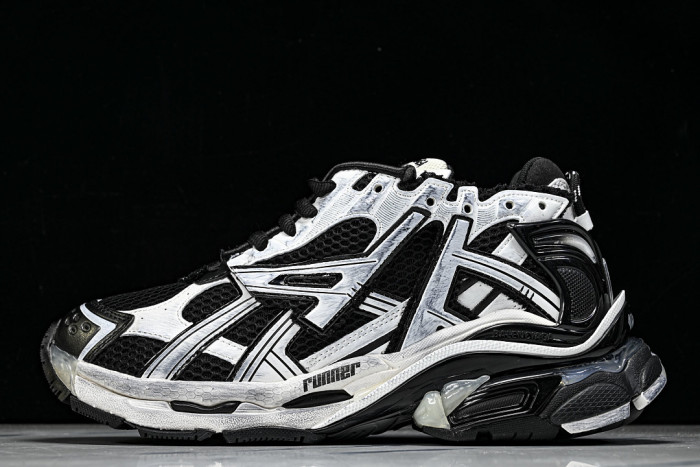BLCG RUNNER SNEAKER LED 677403-W3RB2-9010