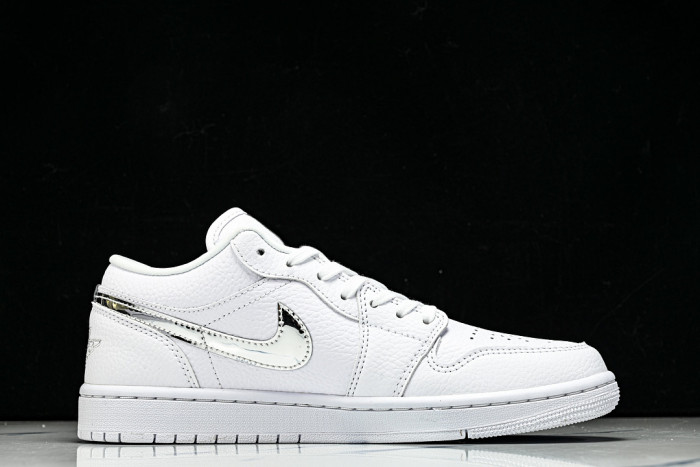 Air Jordan 1 Low SE 