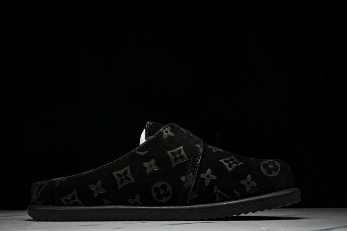 1*V SLIPPERS 11V0107-124