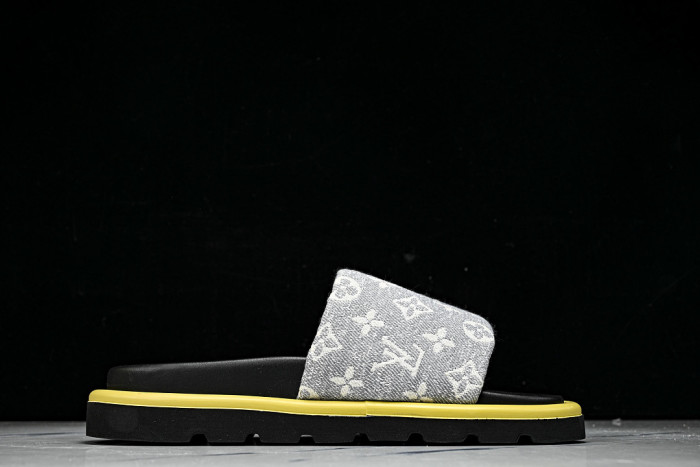 1*V SLIPPERS 11V0107-130