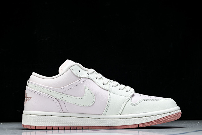 Air Jordan 1 Low SE 