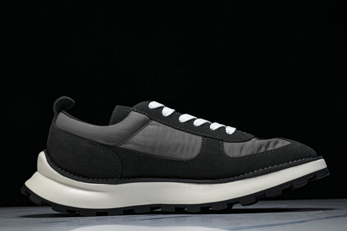 D10R Sneaker D897-241