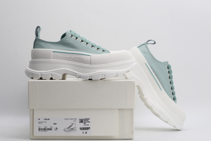 A1exa*der Mcqv*en SNEAKERS MC0518001