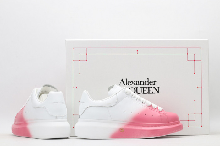 A1exa*der Mcqv*en SNEAKERS