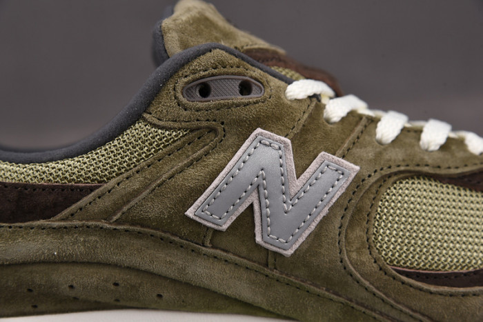 new balance 2002r dark camo m2002rhn
