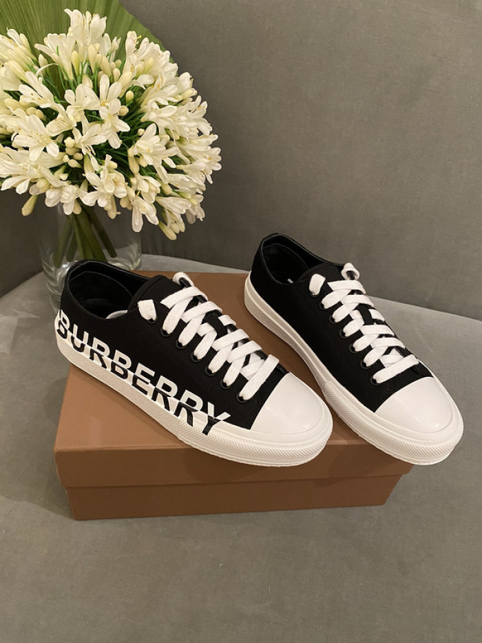 bby sneaker