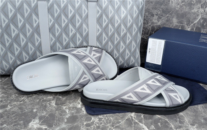 D*or slippers