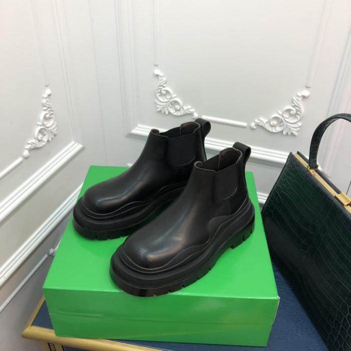 Bo*te*ga ve*ne*ta sneaker