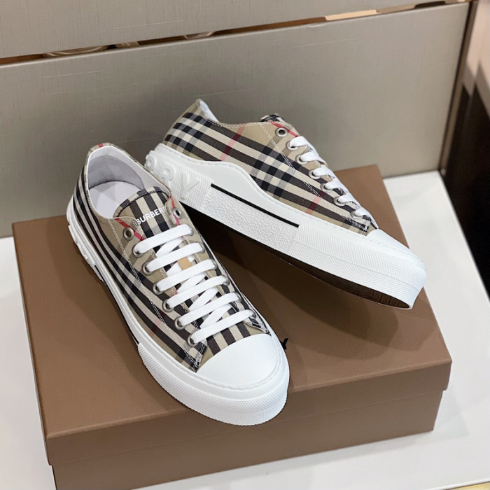 bby sneaker by0012