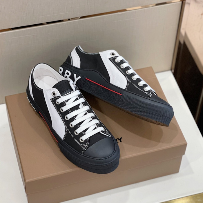 bby sneaker by0015
