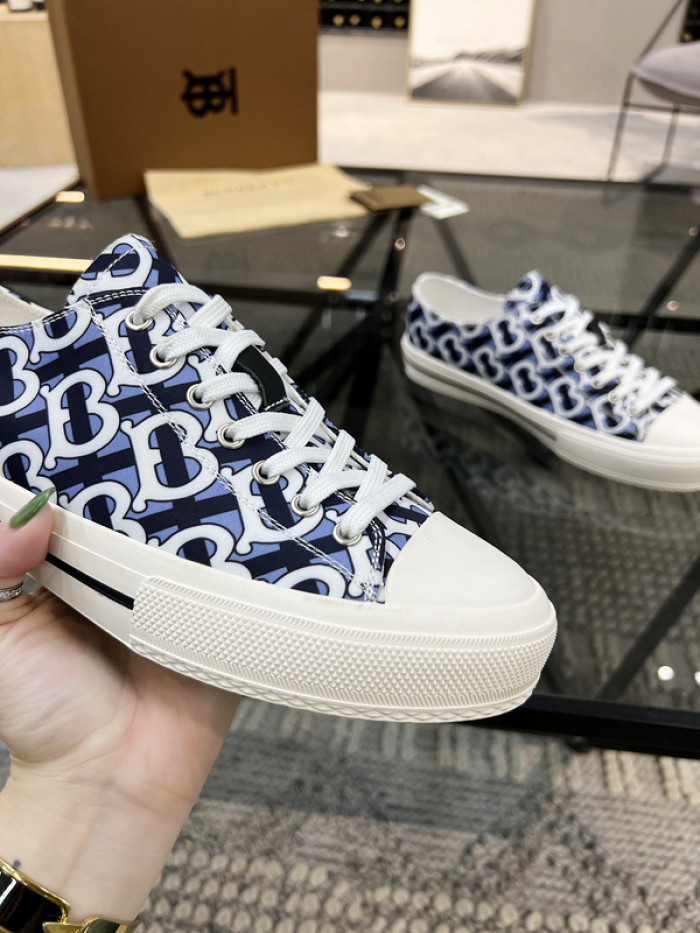 bby sneaker by0051