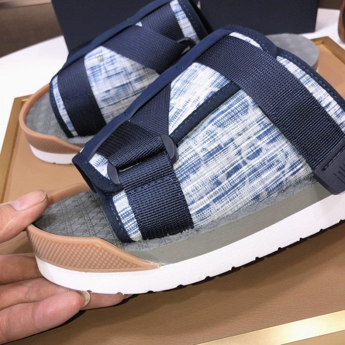 D*or slippers