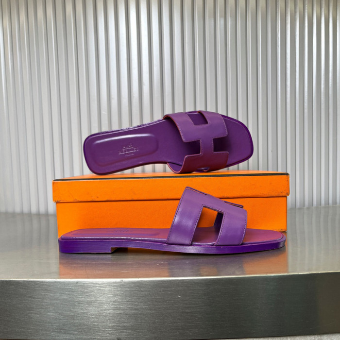 H**mes slide cu526-2052