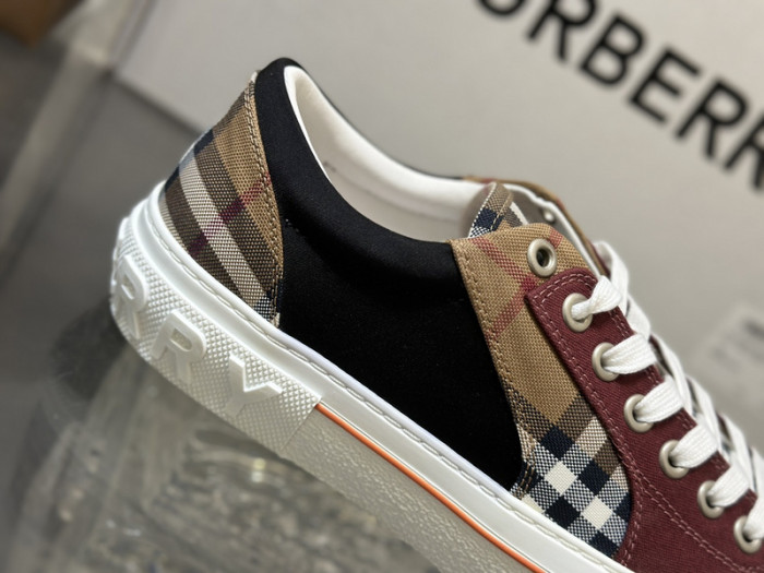 bby sneaker by0050