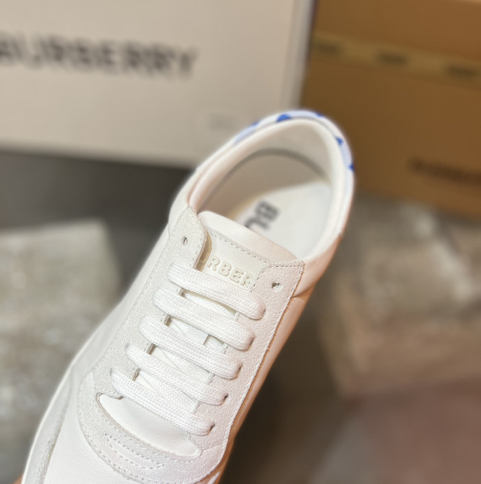 bby sneaker by0084