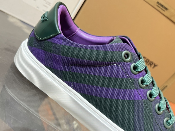 bby sneaker by0086