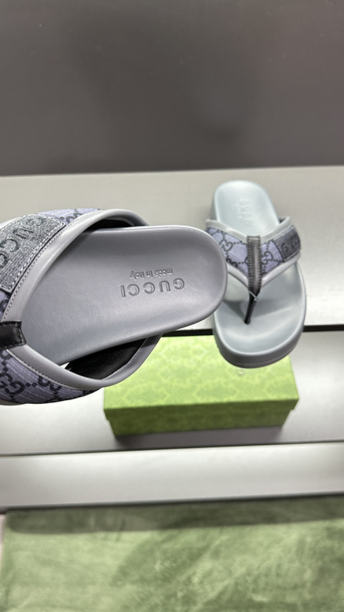GUC* SLIPPERS DR258-078