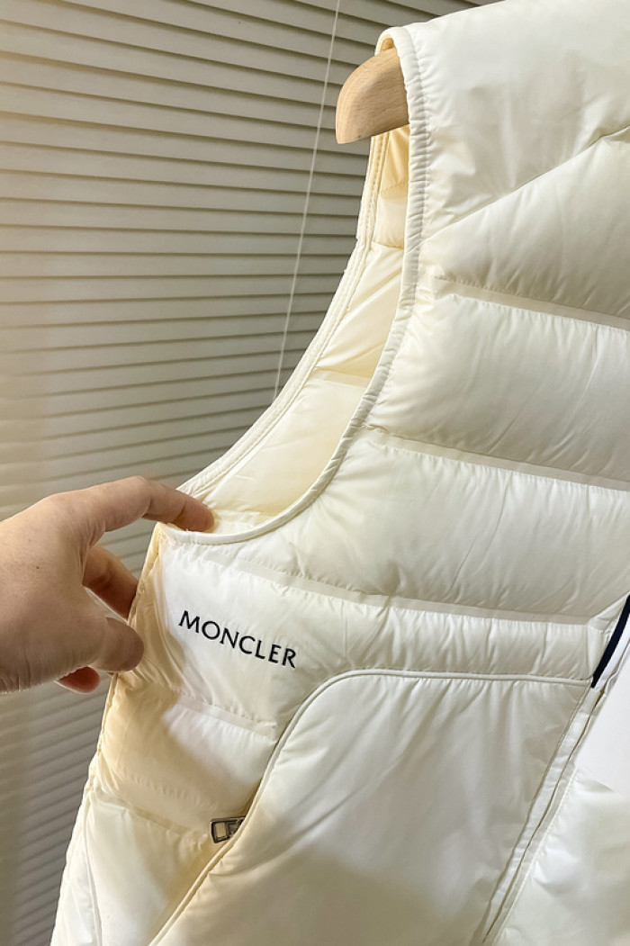 m0ncle mon0926-060