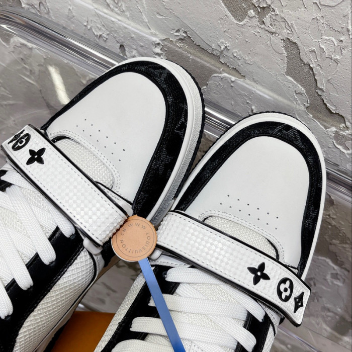 1V SNEAKERS 1V0425-195