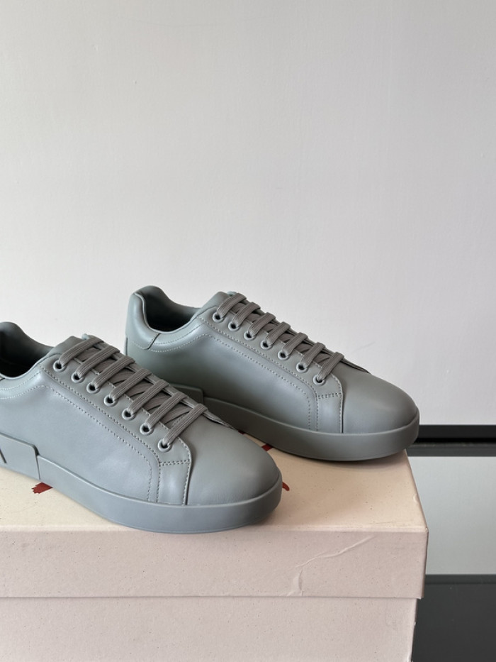 D.G. Sneakers DG210-180