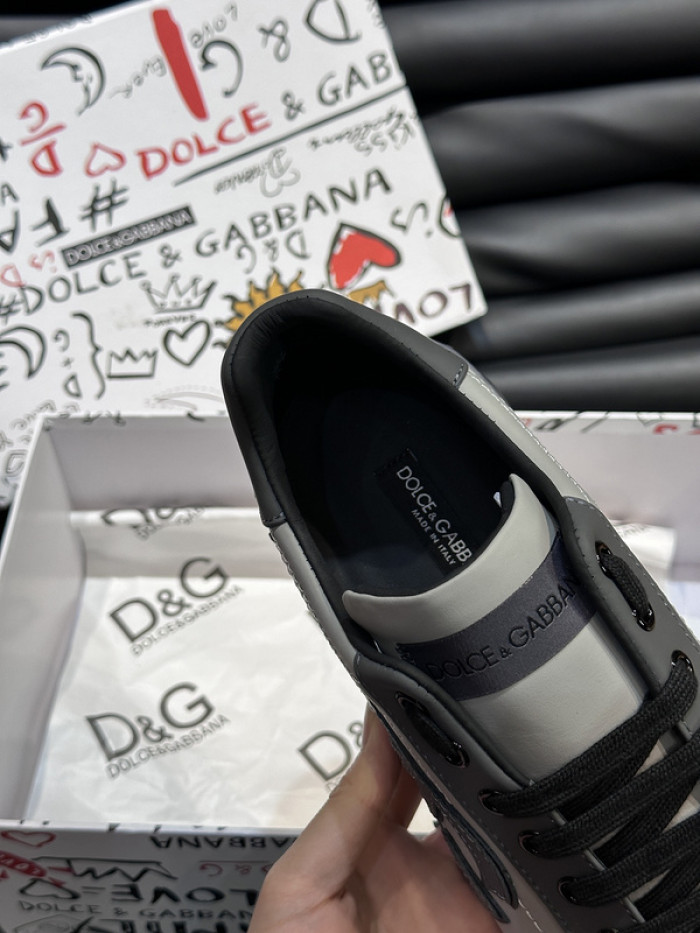 D.G. Sneakers DG210-245