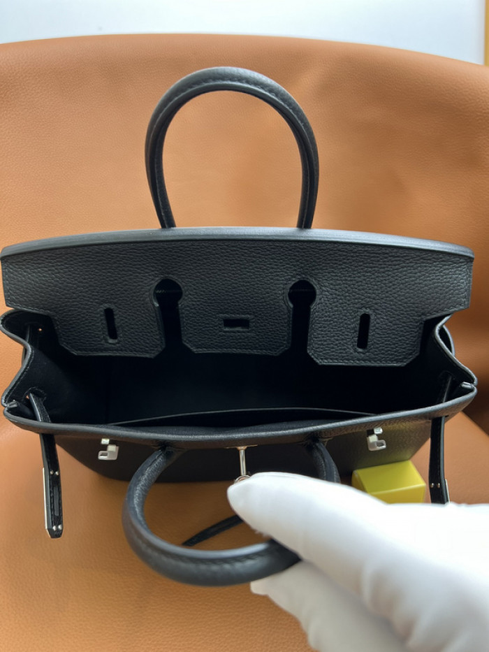 Her*mes bag B0113-203
