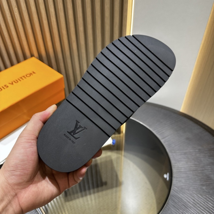 1*V SLIPPERS 11V0107-065