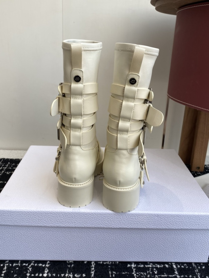 D10R Boots D897-174