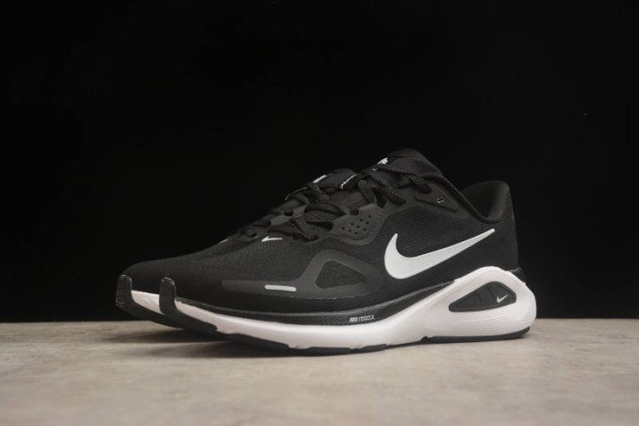 Nike Structure 26 Black White HJ1102-002