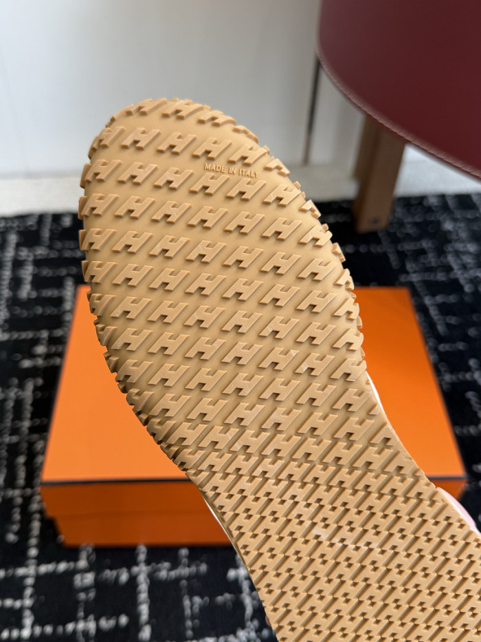HER*MES SNEAKER HM1028-203