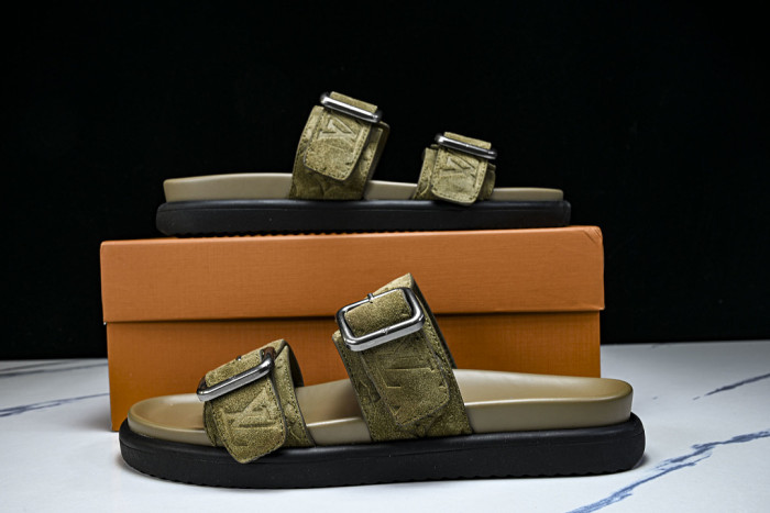 1*V SLIPPERS 11V0107-121