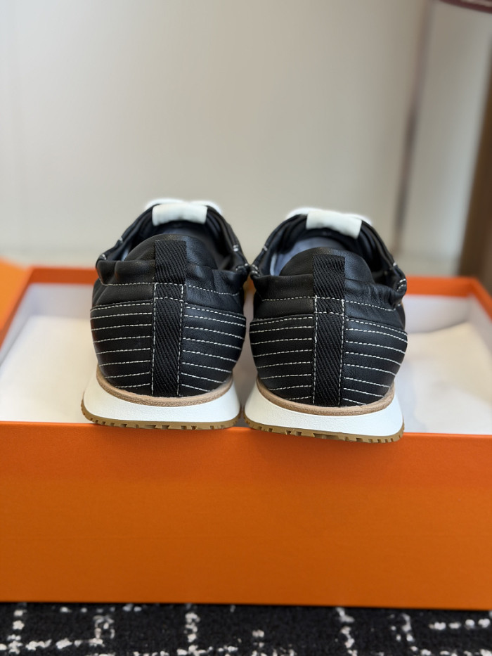 HER*MES SNEAKER HM1028-223