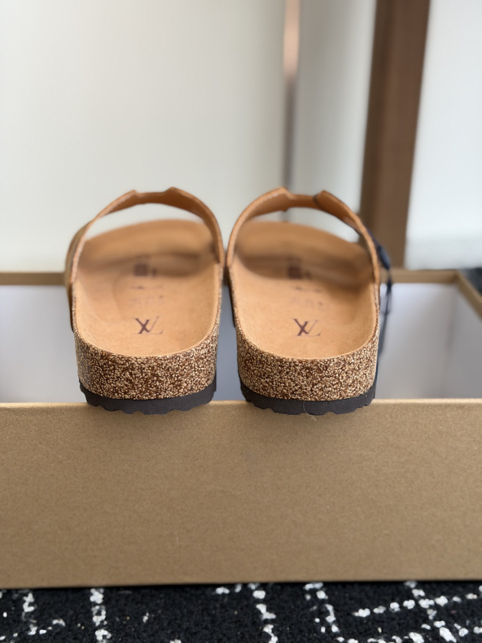 1*V SLIPPERS 11V0107-136