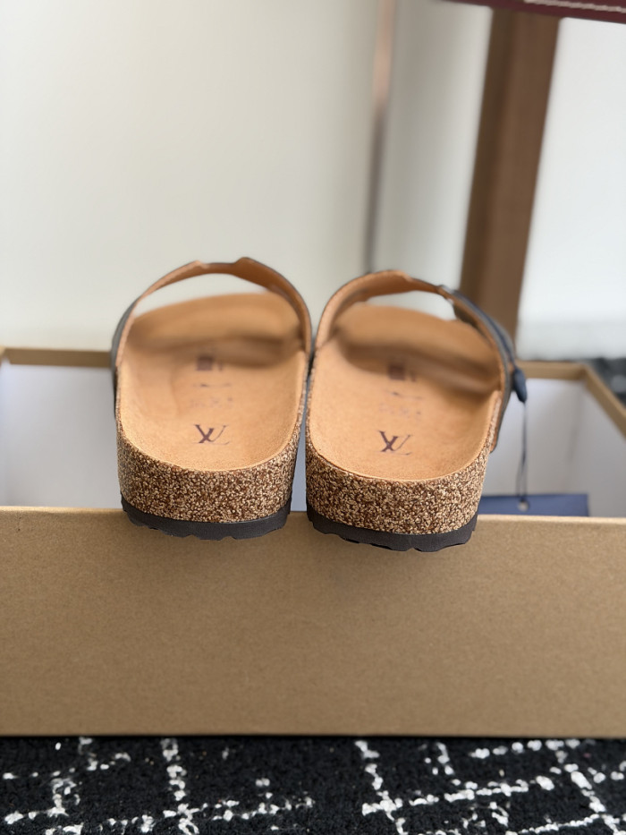 1*V SLIPPERS 11V0107-137