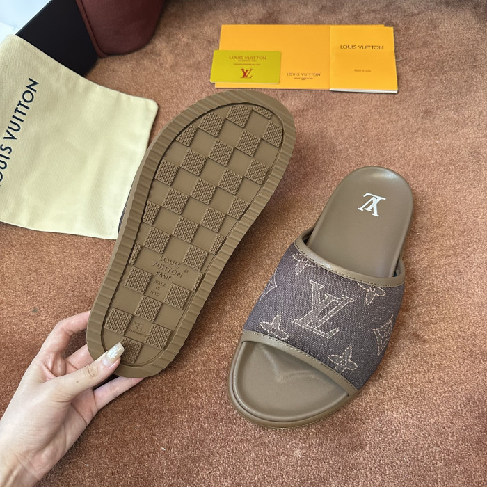 1*V SLIPPERS 11V0107-142