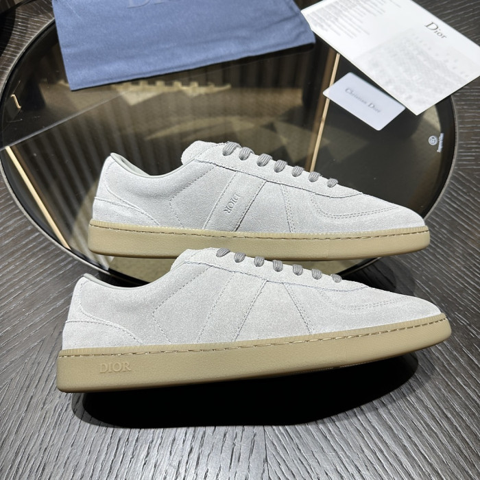 D10R SHOES B01 D896-200